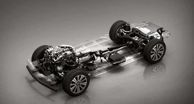 Mazda je eno redkih podjetij, ki je pripravilo nov dizelski motor. V modelu CX-60 bo na voljo februarja prihodnje leto. FOTO: Mazda
