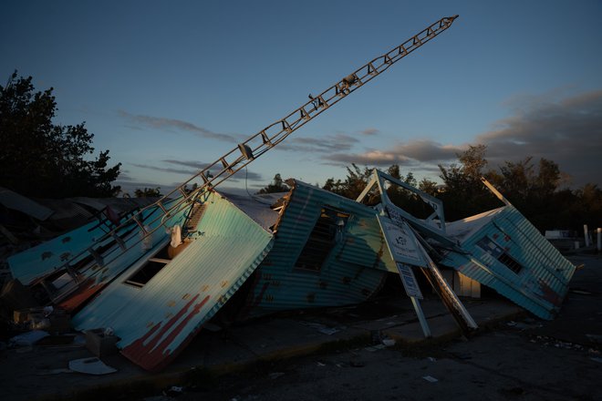 Nacionalni center za orkane je za danes razglasil nevarnost orkana za celotno obalo Južne Karoline. FOTO: Sean Rayford/AFP
