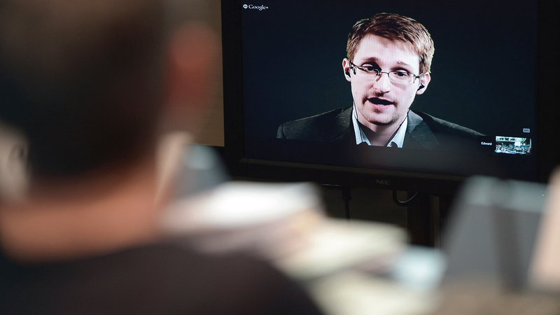 Fotografija: Edward Snowden. FOTO: Frederick Florin/AFP)
