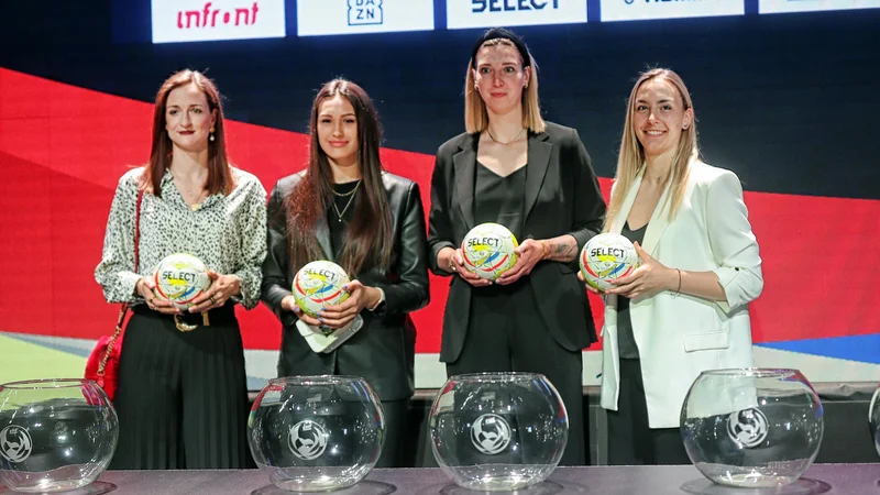Fotografija: Prizor z žreba skupin letošnjega EP. FOTO: Blaž Samec/Delo