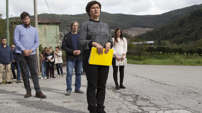 Fotografija: Manuela Korečič je opisala sto let cementa, služb in smrti. FOTO: Ci Danes