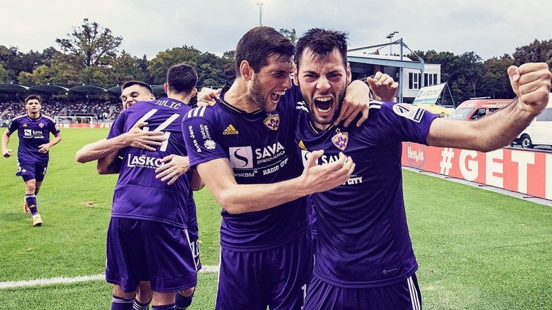 Fotografija: Mariborsko nogometaši so se razveselili prepričljivega uspeha. FOTO: Instagram
