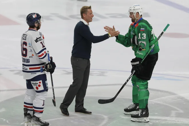 Aleš Mušič je zaželel srečo Olimpiji. FOTO: Voranc Vogel/Delo
