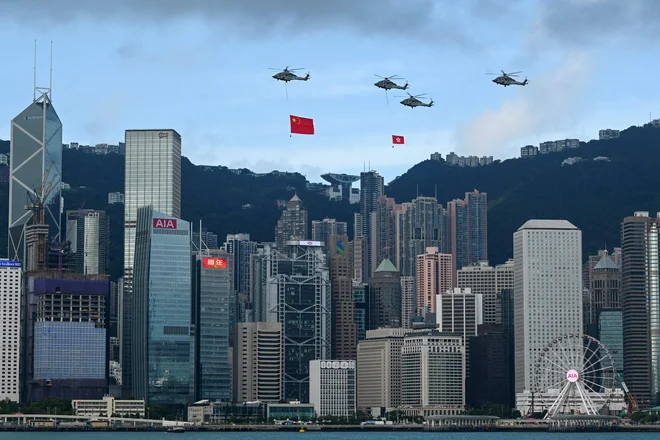 Čeprav so oblasti zadnje proteste zatrle, Hongkong danes še zdaleč ni kitajski. FOTO: Peter Parks/Afp
