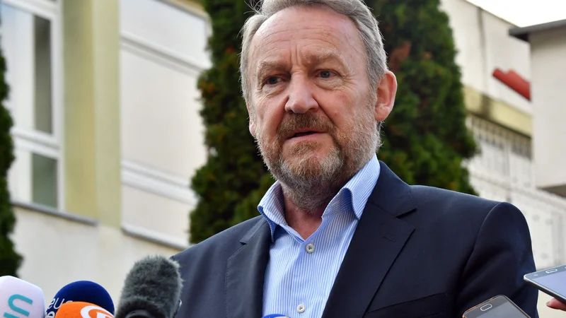 Fotografija: Vodja največje bošnjaške stranke SDA Bakir Izetbegović je doživel velik poraz. FOTO: Elvis Barukčić/AFP