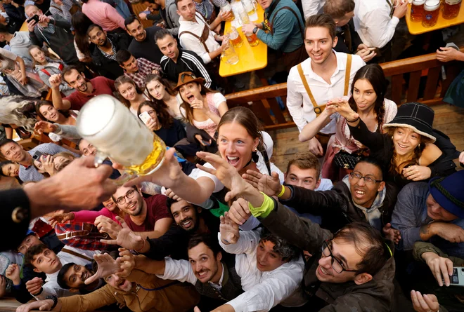 V nedeljo se je končal letošnji Oktoberfest. Foto: Michaela Rehle/Reuters
