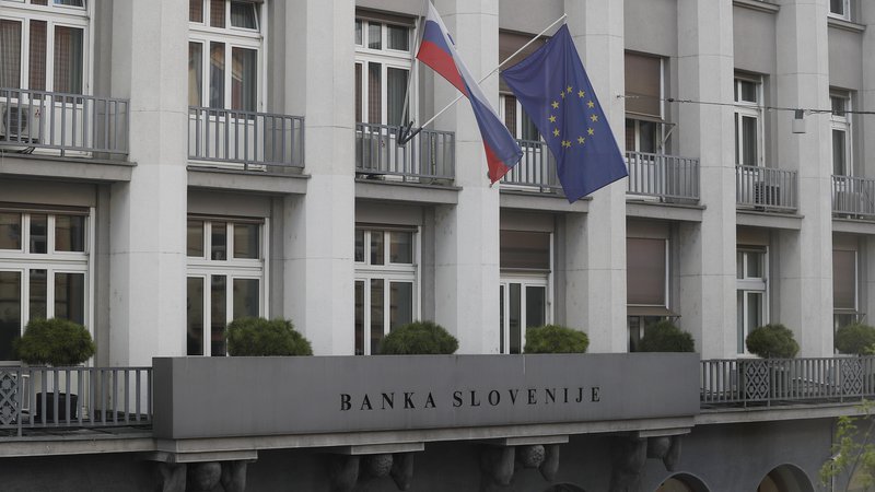 Fotografija: Banka Slovenije opozarja na povečanje sistemskih tveganja za banke. Foto Leon Vidic/delo
