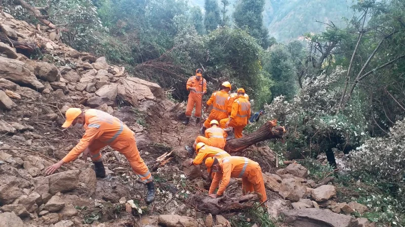 Fotografija: V Utarkhandu so plazovi zelo pogosti. FOTO: Ndrf Via Reuters
