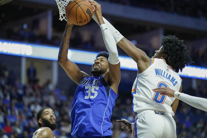 Dallasov center Christian Wood je dosegel dvojni dvojček, 13 skokov in 16 točk ob zmagi proti Oklahomi. FOTO: Alonzo Adams/Usa Today Sports
