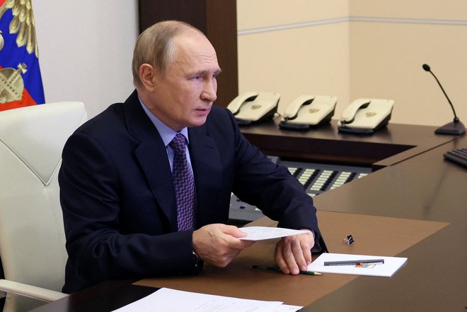 Putin se sooča z izgubami v Ukrajini.  foto: Sputnik Via Reuters
