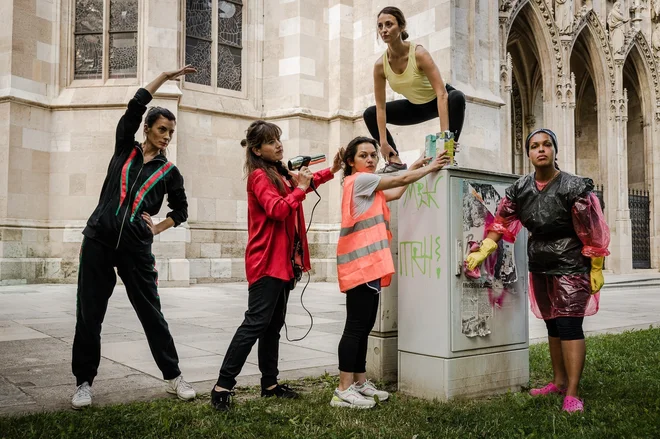 Na festivalu je na ogled sodobna interpretacija grškega mita o Medeji. FOTO: Produkcija Medeja
