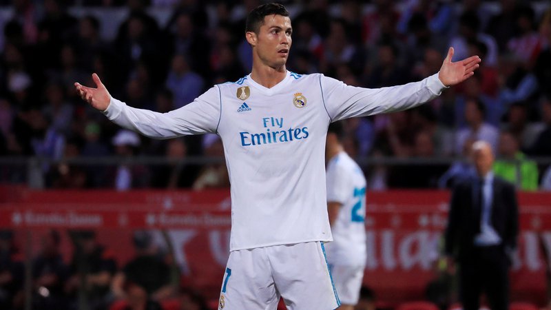 Fotografija: Portuglaski nogometni as Cristiano Ronaldo je pri Realu v Madridu zapustil zelo vidne sledi. FOTO: Juan Medina/Reuters
