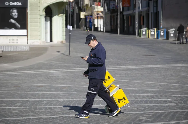Na 9. oktober pred 148 leti je bila ustanovljena Svetovna poštna zveza. FOTO: Jože Suhadolnik
