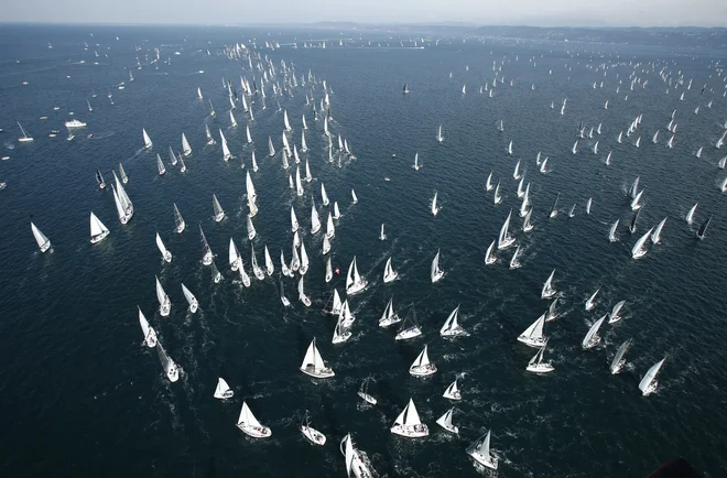 Barcolana velja za največjo regato na svetu. FOTO: Alessandro Garofalo//Reuters

