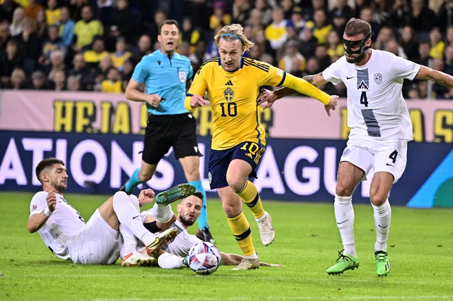 Skandinavske tekmece so imeli Slovenci že v minuli sezoni lige narodov, premagala jih je le Švedska v Ljubljani (0:2). FOTO: TT News Agency/Reuters
