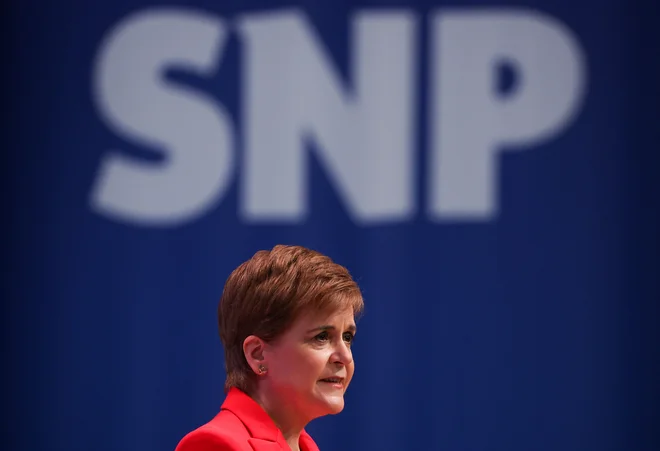 Škotska prva ministrica Nicola Sturgeon med nastopom na letnem kongresu vladajoče Škotske narodne stranke v Aberdeenu Foto: Russell Cheyne/Reuters
