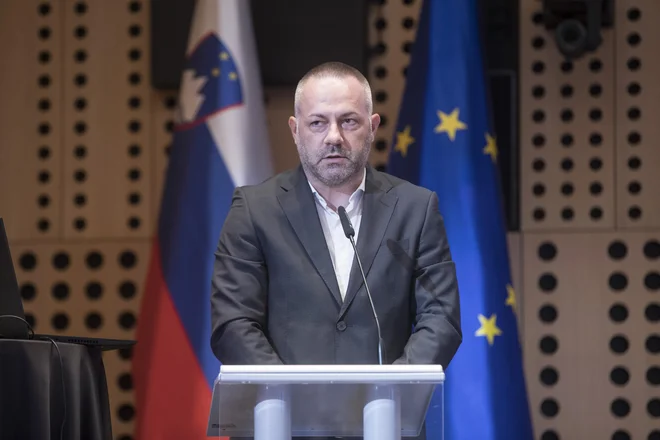 Minister za zdravje Danijel Bešič Loredan je zagotovil, da je vlada med svoje prioritete uvrstila tudi skrb za duševno zdravje. Foto Jure Eržen
