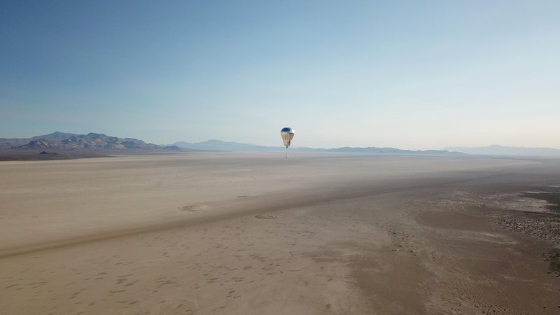 Fotografija: Pomanjšana različica balona, ki bi ga poslali med oblake Venere. FOTO: Near Space Corporation
