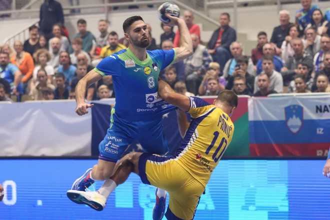 Blaž Janc je proti BiH pokazal raznovrstno igro in bil med najbolšimi igralci. FOTO:&nbsp;Marko Vanovšek/Pigac.si
