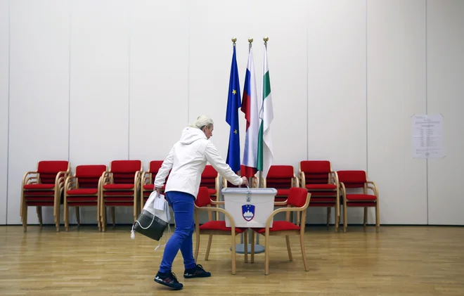 Volilna udeležba na predsedniških volitvah je ponavadi nekoliko nižja kot na parlamentarnih.&nbsp;FOTO: Matej Družnik/Delo
