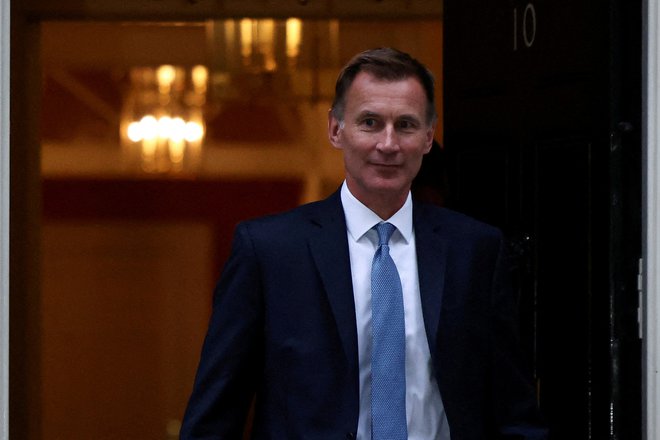 Jeremy Hunt je v petek postal že četrti britanski finančni minister v zadnjem letu dni. Foto: REUTERS/Henry Nicholls

