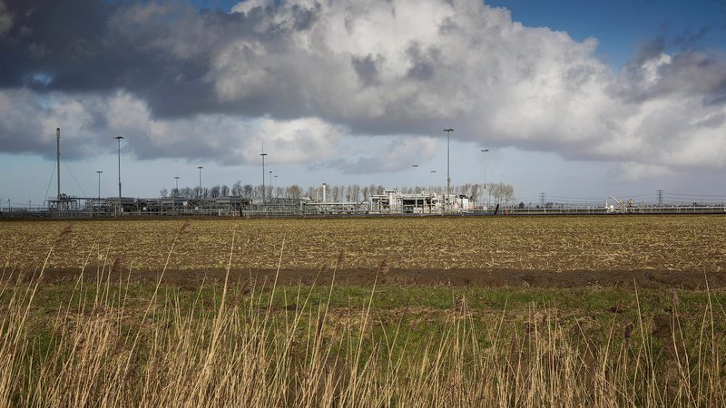 Fotografija: EU je skoraj brez lastne proizvodnje plina. Na Nizozemskem ga pridobivajo pri Groningenu. FOTO: Michael Kooren/Reuters
