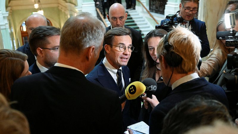 Fotografija: Novi švedski premier in vodja Zmerne stranke Ulf Kristersson bo poskušal dokončati delo prejšnje vlade. Foto: Fredrik Sandberg/Reuters
