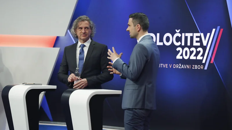 Fotografija: Prvak NSi Matej Tonin je na očitke prvaka SDS Janeza Janše sicer zanikal, da bi obstajal dogovor o sodelovanju z Gibanjem Svoboda. FOTO: Leon Vidic/Delo