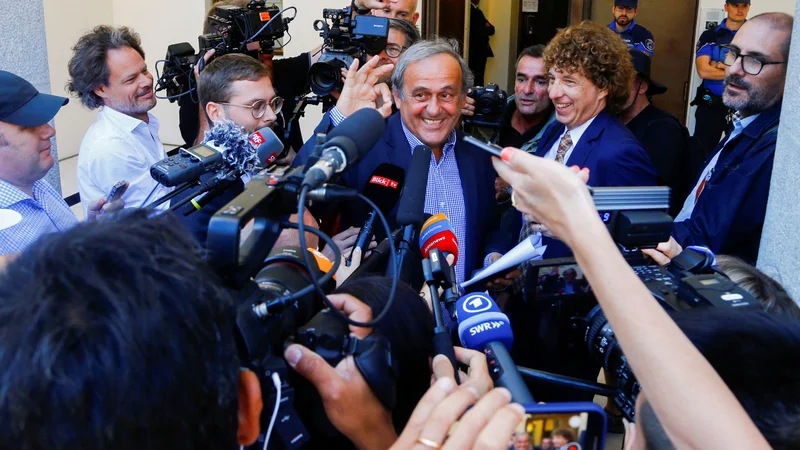 Fotografija: Michel Platini 8. julija v mestu Bellinzona v Švici. FOTO: Arnd Wiegmann/Reuters