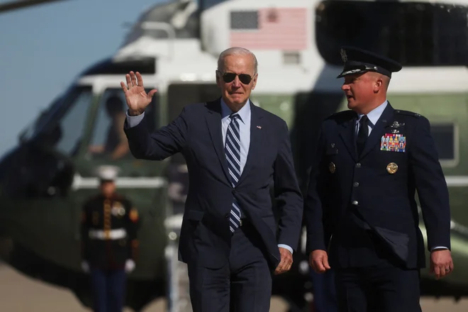 V starih industrijskih središčih, kot je Pittsburgh, se bije boj za ameriško dušo, je poudaril predsednik Joe Biden. FOTO: Leah Millis/Reuters
