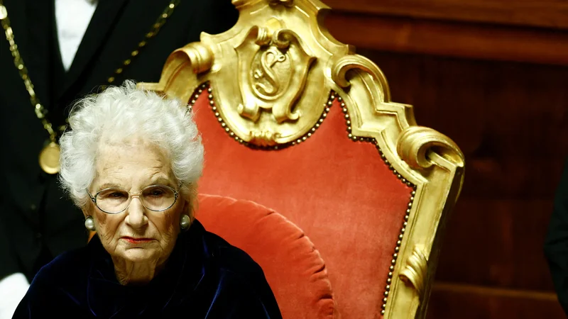 Fotografija: Ustanovno zasedanje v palači Madama je, kot najstarejša članica, vodila živa priča Auschwitza in dosmrtna senatorka.
FOTO: Yara Nardi/Reuters