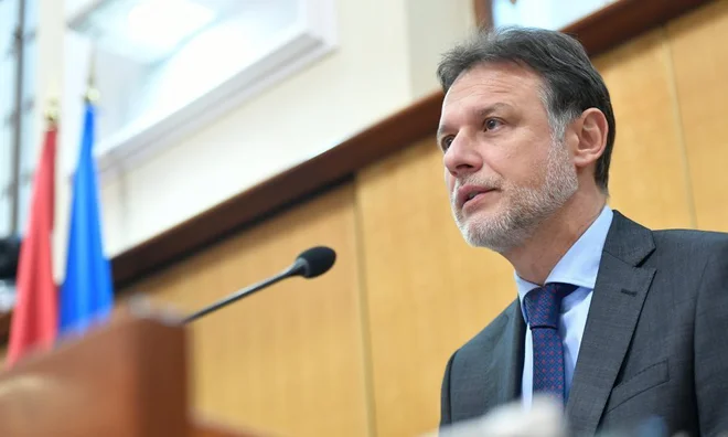 Predsednik sabora Gordan Jandroković je z obema rokama sprejel pobudo ukrajinskega kolega Ruslana Stefančuka, da je hrvaški sabor soorganizator vrha Krimske platforme. FOTO: Goran Mehkek/Cropix