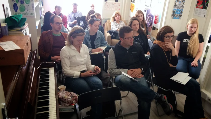 Fotografija: Prepišno uredništvo že tradicionalno združuje ustvarjalce številnih področij in medijev – od literature do filma, od glasbe do likovne umetnosti. FOTO: Andrej Hočevar/LUD Literatura