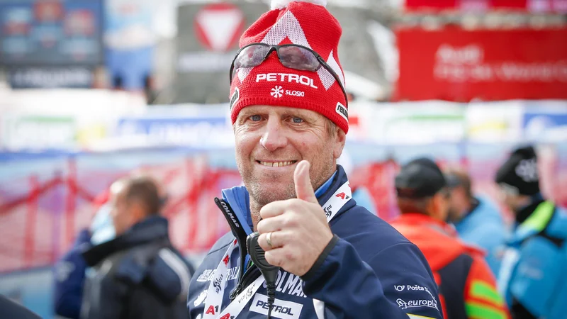 Fotografija: Klemen Bergant ni skrival zadovoljstva ob lepi uvodni beri svojih dveh smučarjev v Söldnu. FOTO: Matej Družnik/Delo