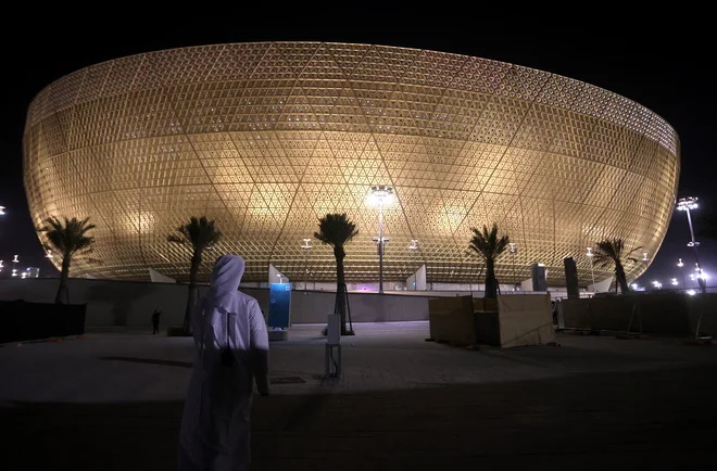Po navedbah prireditvenega odbora&nbsp;svetovnega prvenstva v nogometu so v zadnjih letih na gradbiščih stadionov v Katarju med delovnim časom umrli trije ljudje. FOTO: Ibraheem Al Omari/Reuters
