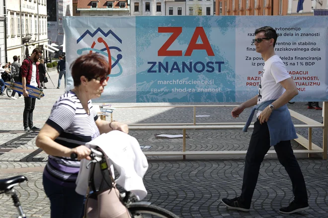 Organizacijski odbor&nbsp;Shoda&nbsp;za znanost je nastal spomladi leta 2017 in se zavzema za boljši položaj znanosti v Sloveniji. FOTO: Leon Vidic

