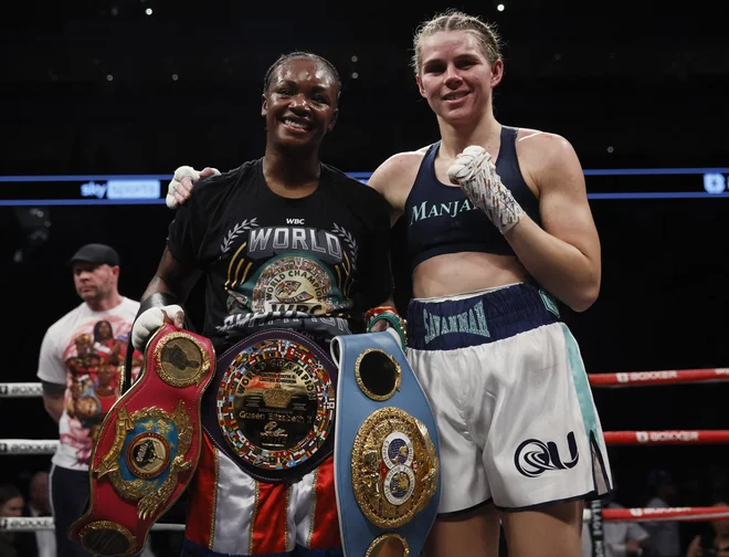 Claressa Shields in Savannah Marshall sta se zapisali v zgodovino. FOTO: Andrew Couldridge/Reuters
