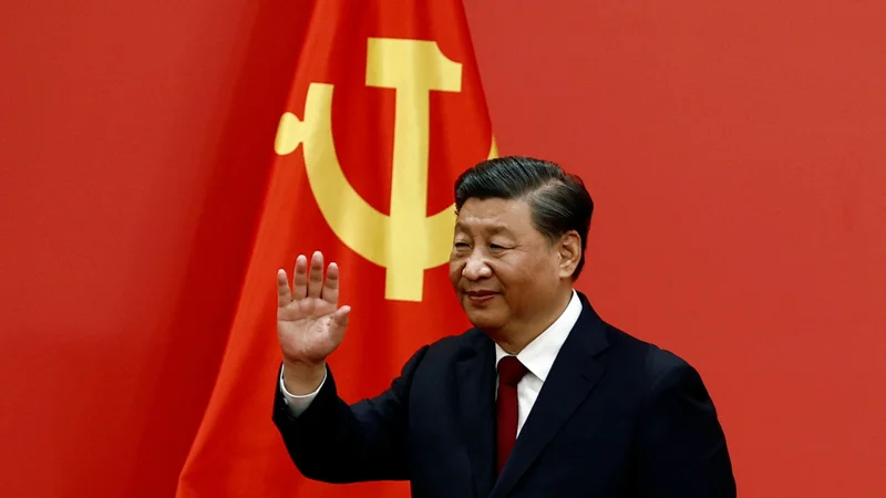Fotografija: Edina država, ki bi lahko od Vladimirja Putina zahtevala, naj umakne prst z rdečega gumba, je Kitajska. Na fotografiji je kitajski predsednik Xi Jinping. FOTO: Tingshu Wang/Reuters