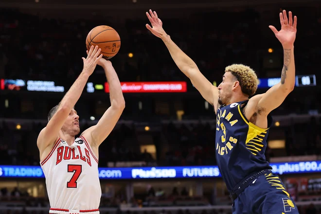S sedmico, nekoč pri Chicagu Kukočevo, se je Goran Dragić dobro znašel.&nbsp;FOTO:&nbsp;Michael Reaves/AFP
