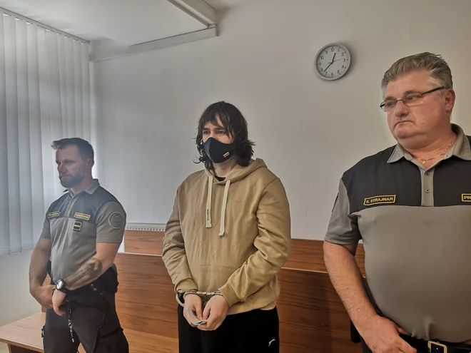 Sebastien Abramov je od začetka sojenja najel že četrtega zagovornika. FOTO: Mojca Marot
