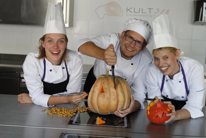 Hrana - buče po receptih bralcev, v restavraciji Kult 316. FOTO:&nbsp;Uroš Hočevar
