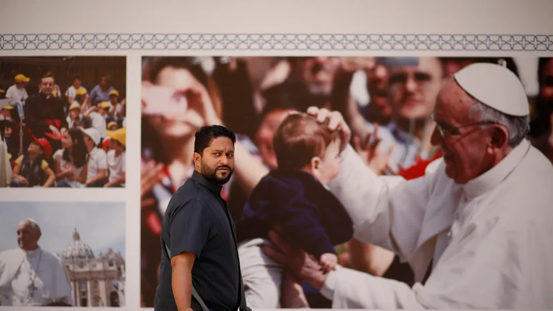 Fotografija: Ko so pred časom v Rimu objavili, da bo Frančišek obiskal Bahrajn, je novica izzvala kar nekaj začudenja. FOTO: Hamad I Mohammed/Reuters