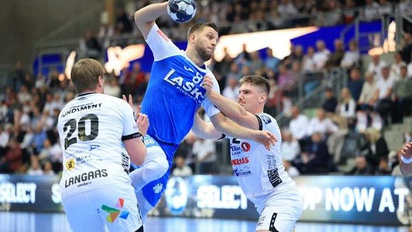 Fotografija: Aleks Vlah ni mogel preprečiti poraza Celja. FOTO: EHF
