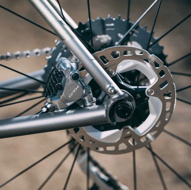 Je lahko lepša kolutna zavora? FOTO: Arhiv proizvajalca Shimano 
