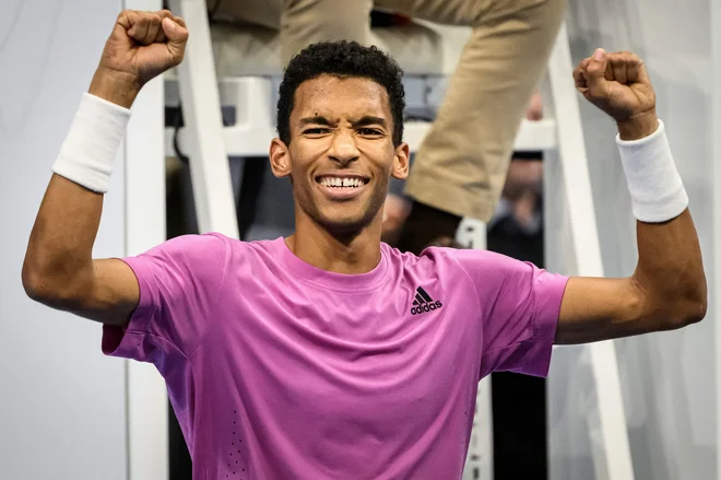 Kanadčan Felix Auger-Aliassime se lahko upravičeno veseli. FOTO: Gabriel Monnet/AFP
