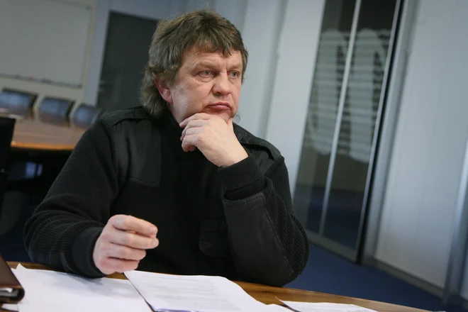 Vinko Beznik je bil policist po duši, z vojaško usposobljenostjo in brezpogojno zvestobo domovini je odigral eno od ključnih vlog v pripravi in izvedbi osamosvojitvenih akcij. FOTO: Leon Vidic/Delo