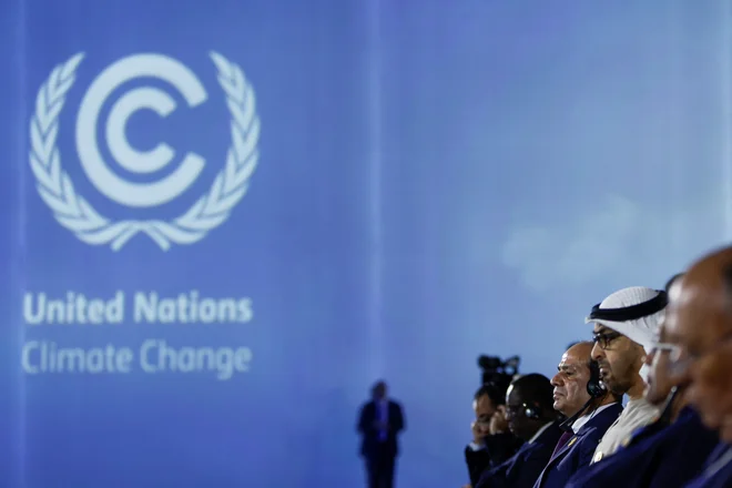 Oxfam od konference COP27 pričakuje, da bo razkrila vlogo, ki jo velika podjetja in njihovi bogati investitorji igrajo pri poglabljanju podnebne krize. FOTO: Mohammed Salem/Reuters
