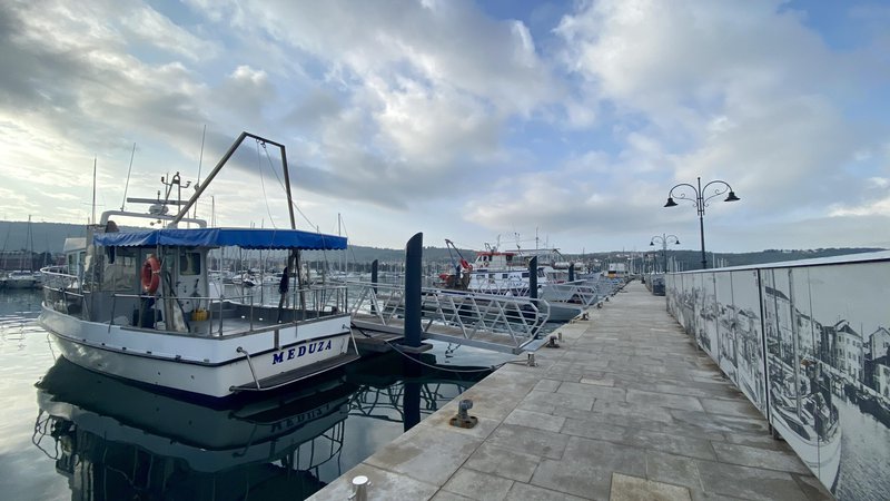 Fotografija: Občina Izola je nedavno odprla obnovljeni severni del ribiškega pristanišča, načrtujejo pa tudi že obnovo južnega dela. FOTO: Očina Izola
