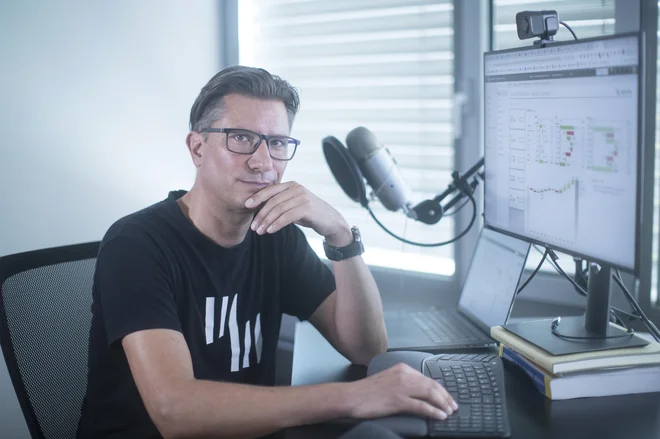 Želimo si biti vedno desetkrat boljši od drugih, pravi direktor Zebre BI Andrej Lapajne. FOTO: Jure Eržen/Delo
