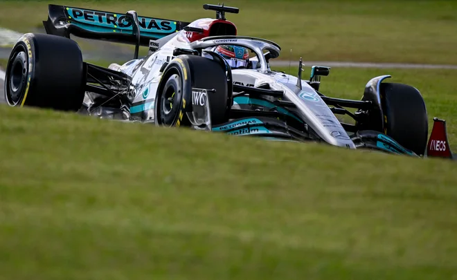 Mercedes bo štartal iz prve vrste. FOTO: Mauro Pimentel/AFP
